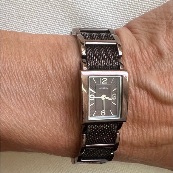 Ladies FOSSIL F2  Chocolate Mesh Bracelet Watch ES-1720 - - Picture 6 of 6